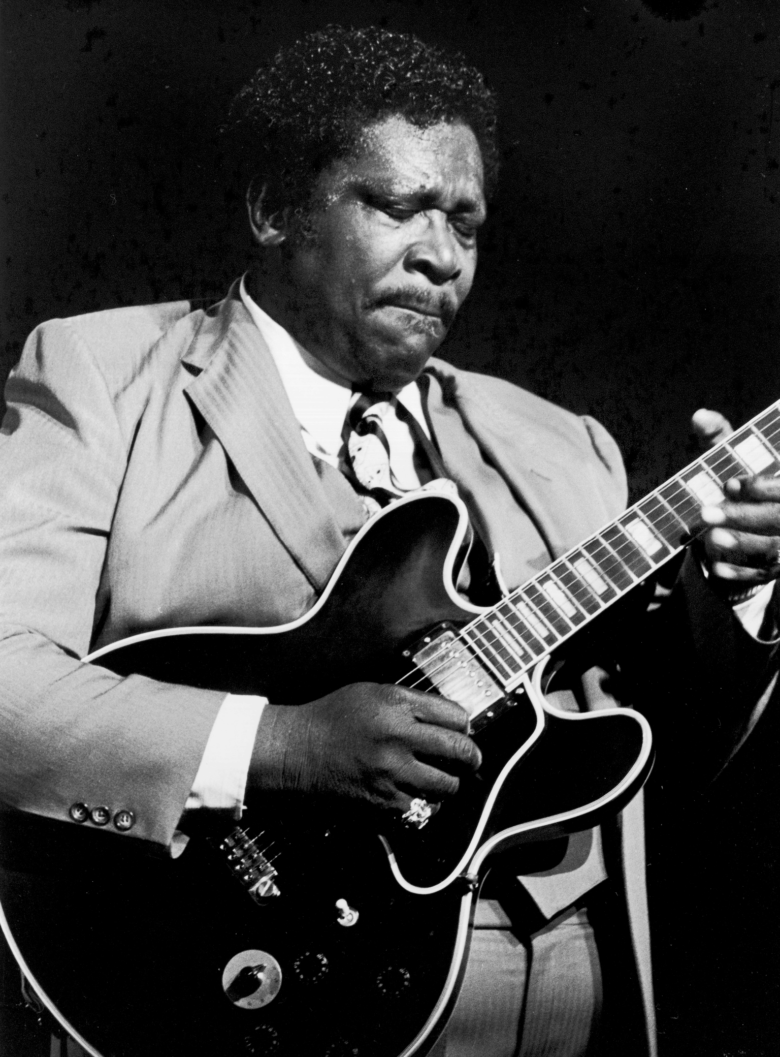 D 70527-04  B B King.   .  American blues guitarist and singer-songwriter B. B. King pictured performing live on stage at the Hammersmith Odeon, London, UK, in the mid 1980's., Image: 220172435, License: Rights-managed, Restrictions: , Model Release: no, Credit line: Profimedia, TEMP Camerapress